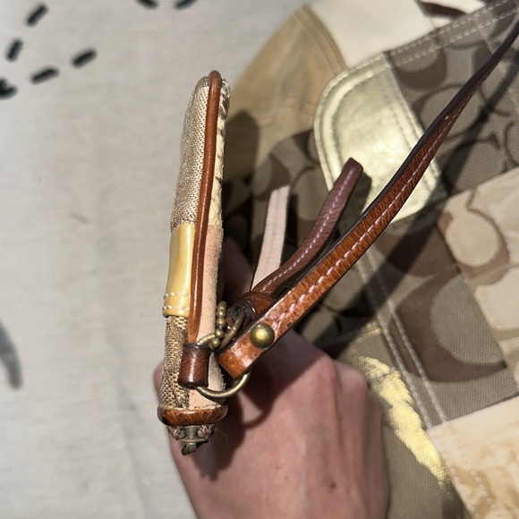 Coach patchwork hobo handbag and Wristlet Vintage set - Picture 12 of 14